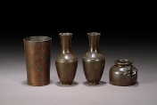A set of miniature bronze wares