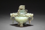 A Chinese carved jade lidded censer