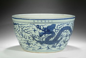 A LARGE UNDERGLAZED BLUE AND WHITE FISH BOWL