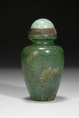 A GREEN NEPHRITE SNUFF BOTTLE