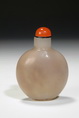 AN AGATE SNUFF BOTTLE