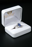 18K WHITE GOLD CEYLON SAPPHIRE LADIES RING