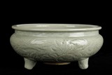 A LONGQUAN CELADON TRIPOD CENSER