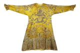 A YELLOW-GROUND 'DRAGONS' ROBE