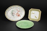 A GROUP OF THREE CERAMIC PLATES