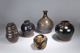 FIVE PIECES OF POTTERY CONTAINERS
