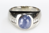 A VINTAGE 14K WHITE GOLD STAR SAPPHIRE RING
