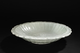 A LARGE CELADON GLAZED LONGQUANYAO CHARGER
