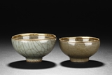 A PAIR OF LONGQUAN WARE BOWLS