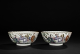 A PAIR OF FAMILLE-ROSE 'FIGURES' FLOWER-FORM BOWLS
