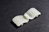 A WHITE JADE BELT HOOK AND BUCKLE