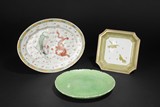 A GROUP OF THREE CERAMIC DISHES