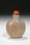 AN AGATE SNUFF BOTTLE