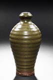 A TEA DUST GLAZED VASE