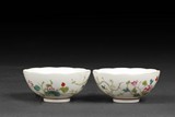 A PAIR OF DOUCAI'FLOWERS' BOWLS