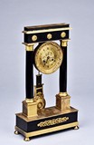 A VINTAGE FRENCH GILT PENDULUM CLOCK