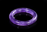 A LAVENDER JADEITE BANGLE