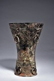 A BRONZE RITUAL WINE VESSEL, GU