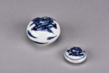 A SET OF TWO BLUE AND WHITE SEAL PASTE BOXES 
