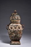 A BRONZE RITUAL WINE VESSEL, HU
