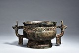 A BRONZE RITUAL FOOD VESSEL, GUI