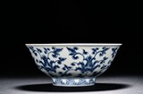 A BLUE AND WHITE BOWL