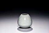 A GUAN-TYPE 'LOTUS BUD' WATERPOT