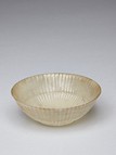 A WHITE JADE CARVED CHRYSANTHEMUM BOWL