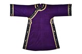 A PURPLE GROUND INFORMAL ROBE 
