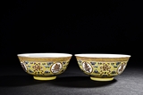 A PAIR OF FAMILLE ROSE LONGEVITY BOWLS
