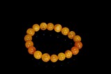 A NATURAL AMBER BEADS BRACELET