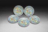 A SET OF CHINESE FAMILLE ROSE 'DRAGON' DISHES
