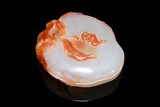 AN AGATE 'PEACH' PASTE BOX AND COVER 