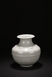 A GUAN-TYPE GLAZED VASE