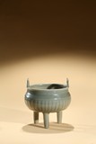A LONGQUAN CELADON TRIPOD CENSER