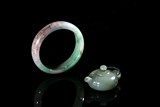 AN GOLD-WIRE JADEITE BANGLE AND TEAPOT