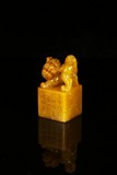 A TIANHUANG 'BUDDHIST LION-CUB' SEAL 