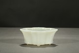 A WHITE JADE CARVED LOBED JARDINIÈRE