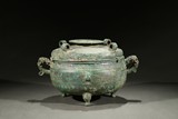 A BRONZE RITUAL TRIPOD FOOD VESSEL DUN