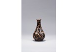 A JIZHOU TORTOISESHELL GLAZED PEAR-SHAPED VASE