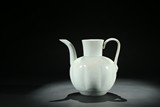A QINGBAI GLAZE EWER AND COVER