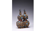 A RARE FILIGREE AND KINGFISHER FEATHER INLAID DOUBLE GOURD VASE