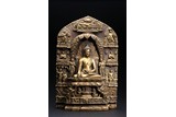 A GILT-BRONZE VERTICAL PLATE OF BUDDHAS