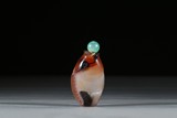 AN AGATE CARVED FISH SNUFF BOTTLE