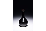 A JIZHOU WARE BLACK GLAZED PEAR-SHAPED VASE