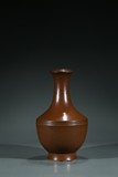 A CHINESE BROWN GLAZED VASE 
