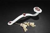 A RED OVERLAY WHITE GLASS RUYI SCEPTER