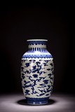 A BLUE AND WHITE 'DRAGON' LANTERN VASE
