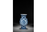 A CHINESE BLUE AND WHITE 'DRAGON' VASE 
