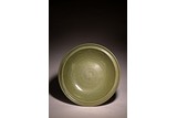 A LARGE CHINESE GREEN GLAZED LONGQUAN CHARGER
